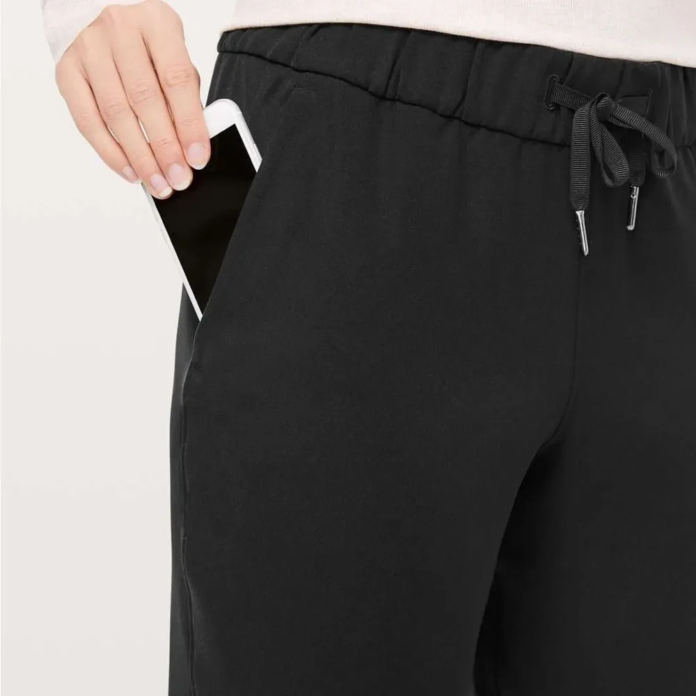 Lululemon Athletica On the Fly Crop Pants Women Size 6